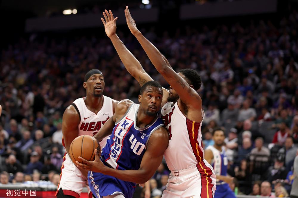 两地成为生 两地成为生