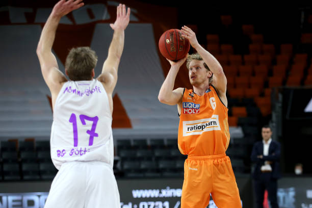 线表现得几 线表现得几